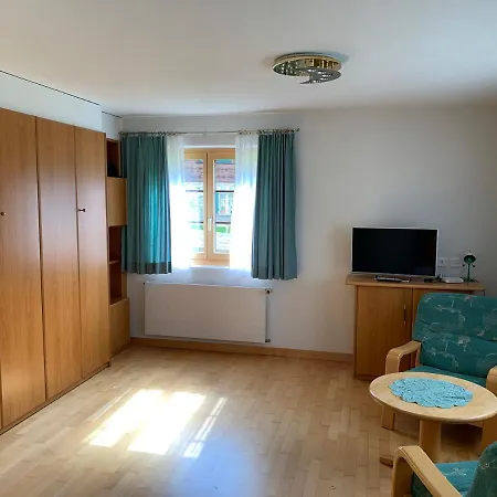 Schoenegg Apartment *